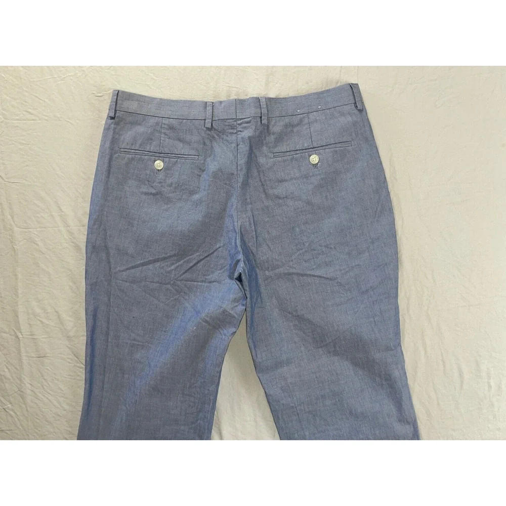 Express Photographer Flat Front All Cotton Chino Dress Pants. Pinpoint, 33X28.